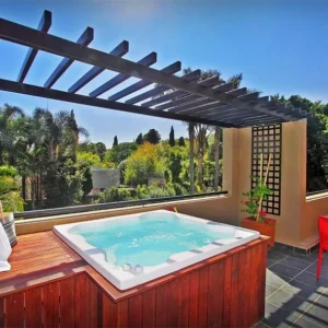 7 Day Wellness Retreat at Oxford Healthcare Retreat for 1