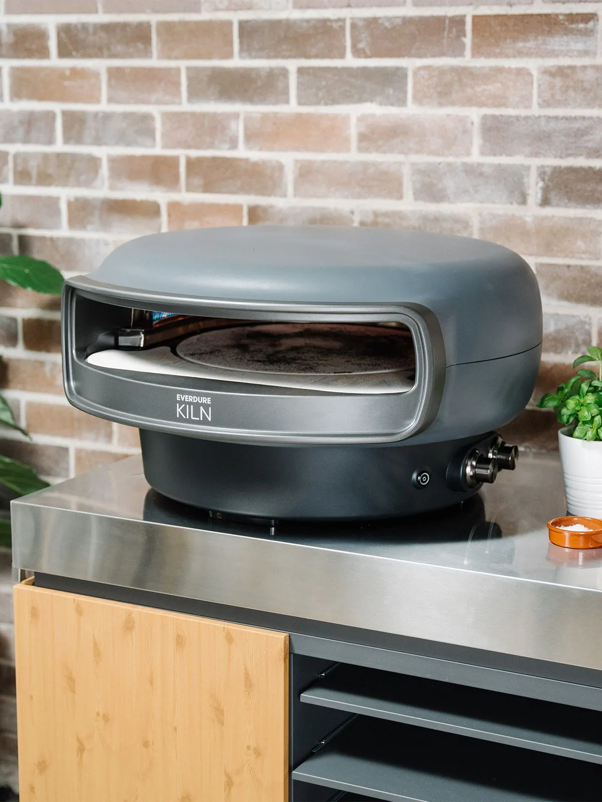 Everdure By Heston Blumenthal Gas Pizza Oven Graphite